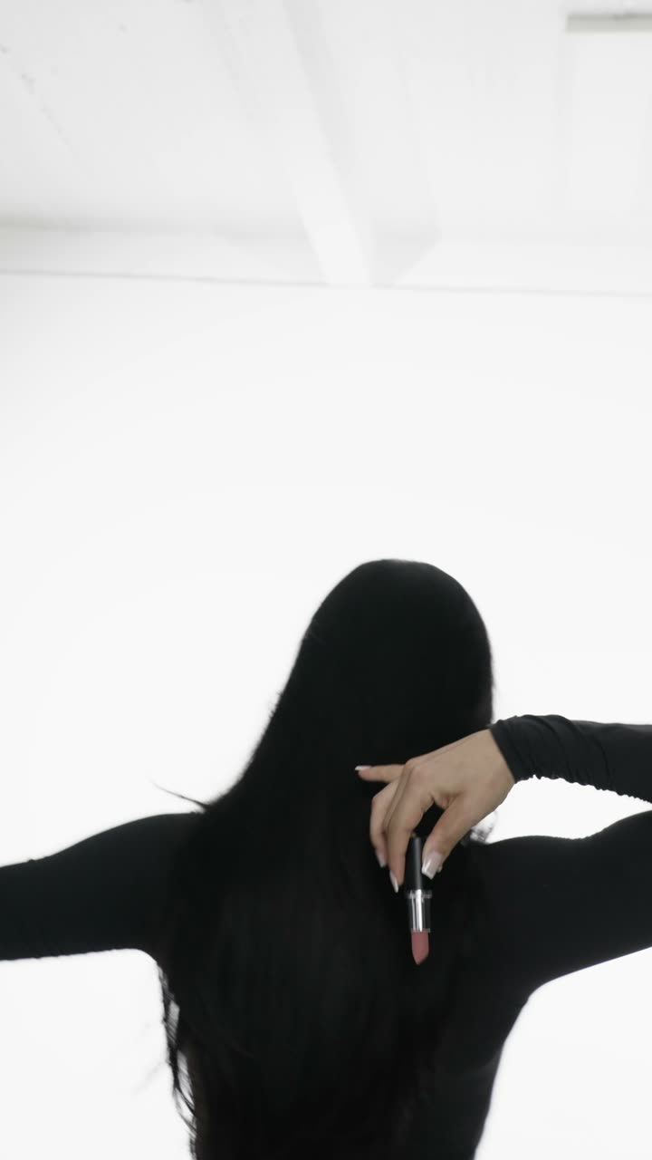 M·A·C Cosmetics - Ivana Santacruz